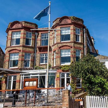The Seaview Hotel And Restaurant Екстериор снимка